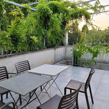 Appartement Cecile - Campagne Avec Piscine Commune - Eyragues Bagian luar foto
