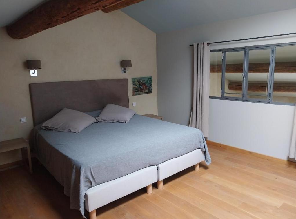 Appartement Cecile - Campagne Avec Piscine Commune - Eyragues Bagian luar foto
